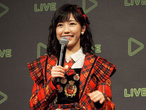 渡辺麻友さん（AKB48 チームB）