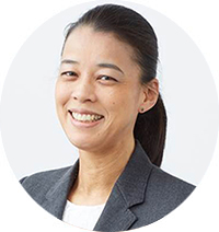 株式会社電通デジタル執行役員　郡司 晶子氏電通入社後、クリエーティブ局で広告・キャンペーンの企画作業を担当。その後、コンテンツマーケティングの領域に携わる。ブランドエンゲージメント、CRM・ロイヤルティ向上の支援、コンテンツを起点とした顧客獲得支援などを目的に、コンテンツ戦略・企画・制作・運用のディレクションを実施。現在は、デジタルマーケティングにおけるコミュニケーション領域全般を統括。既存顧客やファンを中心に拡張していく新しい形のマーケティングコミュニケーションを目指している。