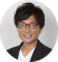 LINE 株式会社執行役員 広告事業戦略担当　葉村 真樹氏Google日本法人にて経営企画室兼営業戦略企画部統括部長、ソフトバンクにてiPhone事業推進室長、Twitter日本法人にて広告事業統括およびブランド戦略部門日本および東アジア統括を歴任。AKQA日本法人代表、PwCコンサルティングエクスペリエンスセンター長等を経て、2017年LINE 執行役員に就任。東京大学大学院工学系研究科博士課程修了、博士（学術）。