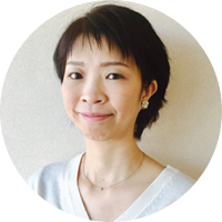 Retty株式会社コミュニティチームマネージャーRettyグルメニュース編集長草深 由有子氏ベネッセコーポレーションにて、主婦向け生活情報誌、幼児のいる家庭向け食育料理雑誌の編集を担当。クックパッドに転職し、クックパッドニュースを立ち上げ、クックパッド編集長に就任。クックパッド料理動画の拡大や、公式キッチンの運営、トップページのレシピ選定等を行った。2017年よりRettyへ参画。「人から食を捉えるとグルメはもっと楽しくなる」をポリシーに、編集長としてRettyグルメニュースを運営すると共に、コミュニティチームマネージャーとしてコミュニティ施策をリード。