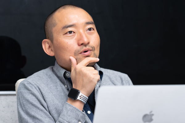 西井氏写真2