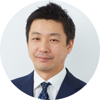 執行役員　小林 大介氏　電通国際情報サービス、電通イーマーケティングワンなどを経て、2016年の電通デジタル設立時より同社執行役員。現在はデジタルトランスフォーメーション、エクスペリエンス、データ／テクノロジーといった事業領域の統括責任者として事業運営全般にあたりながら、先進的かつ統合的なモデルプロジェクトのリードに取り組んでいる。東京大学文学部卒業。