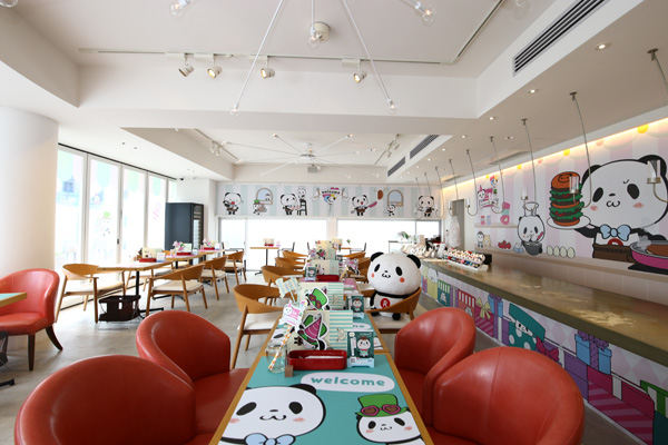 楽天市場事業からの打診を機に、昨年8月にはお買いものパンダ5周年記念の期間限定カフェをオープン。連日、ファンで大賑わいに