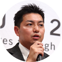 マーケティング&コミュニケーションズ本部 媒体統括部 媒体統轄室 マネージャー 村岡 慎太郎氏2003年にネスレ日本入社後、コーヒー豆の買い付けに従事。その後、資材・物品サービスのバイヤーを経て、デジタルの重要性を感じ、2012年よりデジタル開発ユニットにて、新規デジタルメディア開発に従事。2015年1月より媒体統轄室に異動。ネスカフェアンバサダー、キットカット、ネスレ通販などの“オンライン・オフライン”のメディアプランを担当し、現在、媒体統轄室マネージャー。