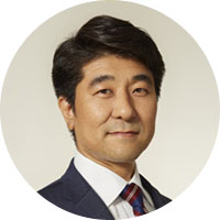 グローバルマーケティング本部 ジャパンマーケティング統括部 プロモーション企画推進部 部長 駒村 伸氏オウンドメディア「FUJITSU JOURNAL」やコーポレートSNSの立ち上げ、公開サイト運営などデジタルコミュニケーションやマーケティングオートメーション、プライベートDMPを活用したデジタルマーケティング実践に従事。現在は、デジタルに加え、広告宣伝・イベントを含めデジタルとアナログを組み合わせたフルファネルのマーケティングコミュニケーション領域全般を担当。