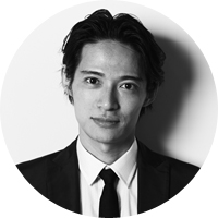 株式会社クラス 代表取締役社長 久保 裕丈氏東京大学大学院を修了後、米国系のコンサルティング会社A.T. Kearneyに入社。商社・メーカー・金融機関等への全社戦略策定やサプライチェーン・マネジメントを手がける。2012年、女性向け通販サイト MUSE & Co.を設立し、2015年に売却。その後、個人で数十社の企業顧問を務める。2017年、米国で大人気の恋愛リアリティーショー「The Bachelor」の日本版「バチェラー・ジャパン」のシーズン1の主役に抜擢される。現在は、家具のサブスクリプションサービスCLASの代表取締役。
