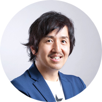 統合プラニング局長/クリエイティブディレクター 茂呂譲治氏<br>同業界を経て、2011年より博報堂に入社。深いデジタル知見をベースにしながら、事業戦略からCRを行う組織を率い、自らもCDとして業務を担う。HDYグループ会社横断の「DATA×CR」PJのリーダーも歴任。「adtech tokyo」モデレーターを複数年務め、2017年は50セッション中1位を獲得。「カンヌライオンズ」等国内外多数受賞。