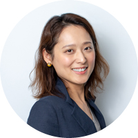SATORI株式会社 マーケティング営業部 事業部長 高橋美絵(たかはしみえ)氏大学卒業後、営業職を得て、外資系メール配信システムベンダー、外資系CDNサービスベンダーにてマーケティング全般のキャリアを構築。2016年9月にSATORIに参画後は、マーケティングから営業、顧客支援部門までを部長として統轄している。
