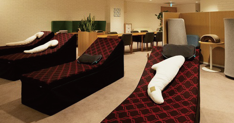 室内全体を仮眠に適した光と音で制御するちょっと寝ルーム