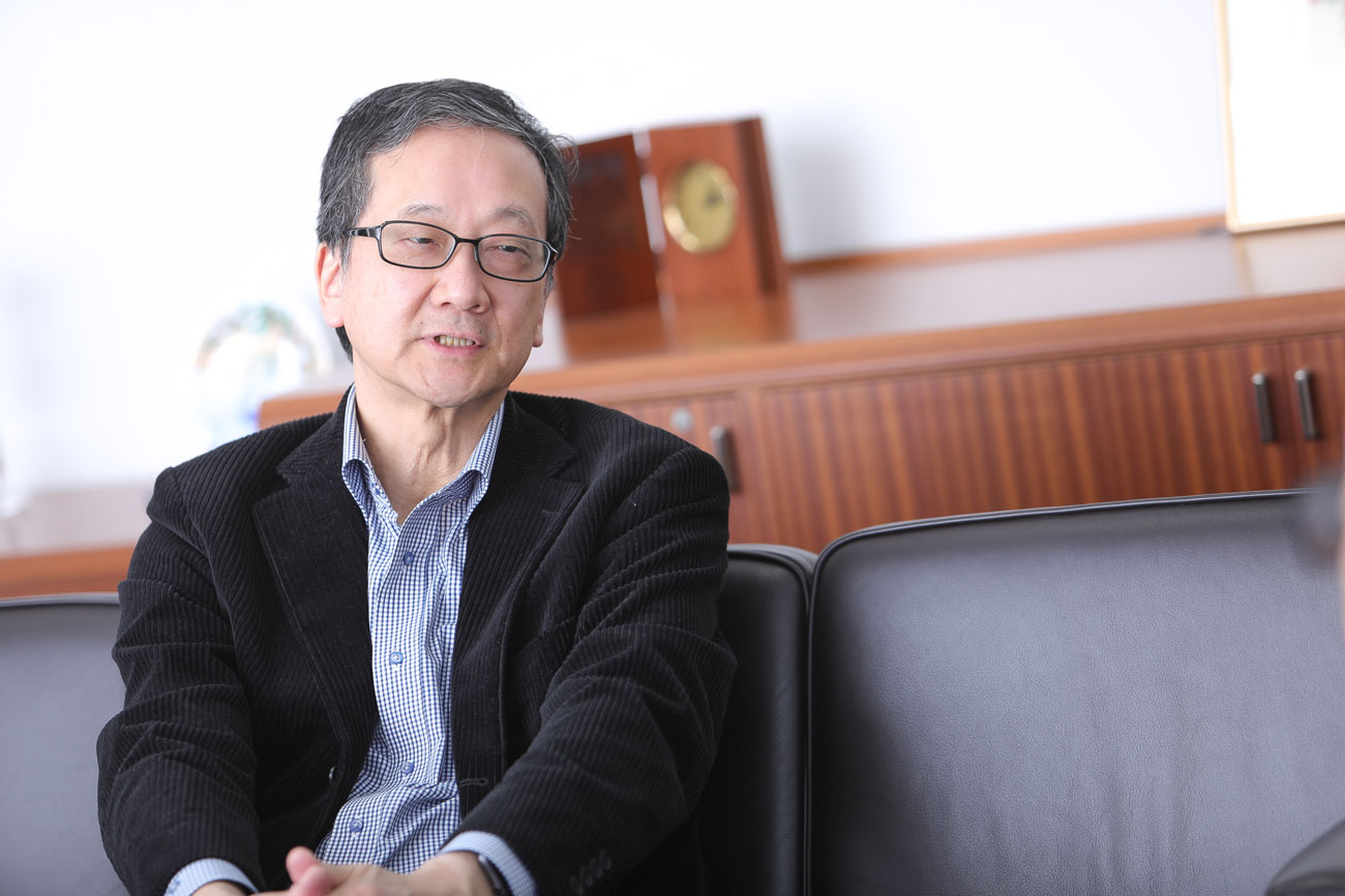 中央大学 名誉教授 田中洋氏