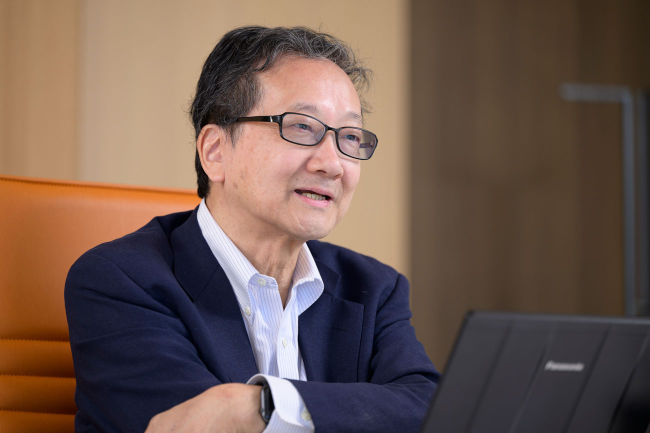 中央大学　名誉教授　田中洋氏