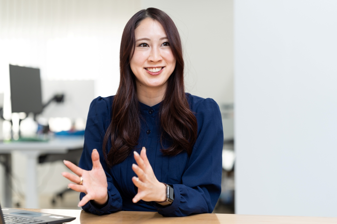 株式会社I-ne ビューティーケア事業本部 ブランドコミュニケーション部 ブランドコミュニケーション2課 高倉 有里奈氏