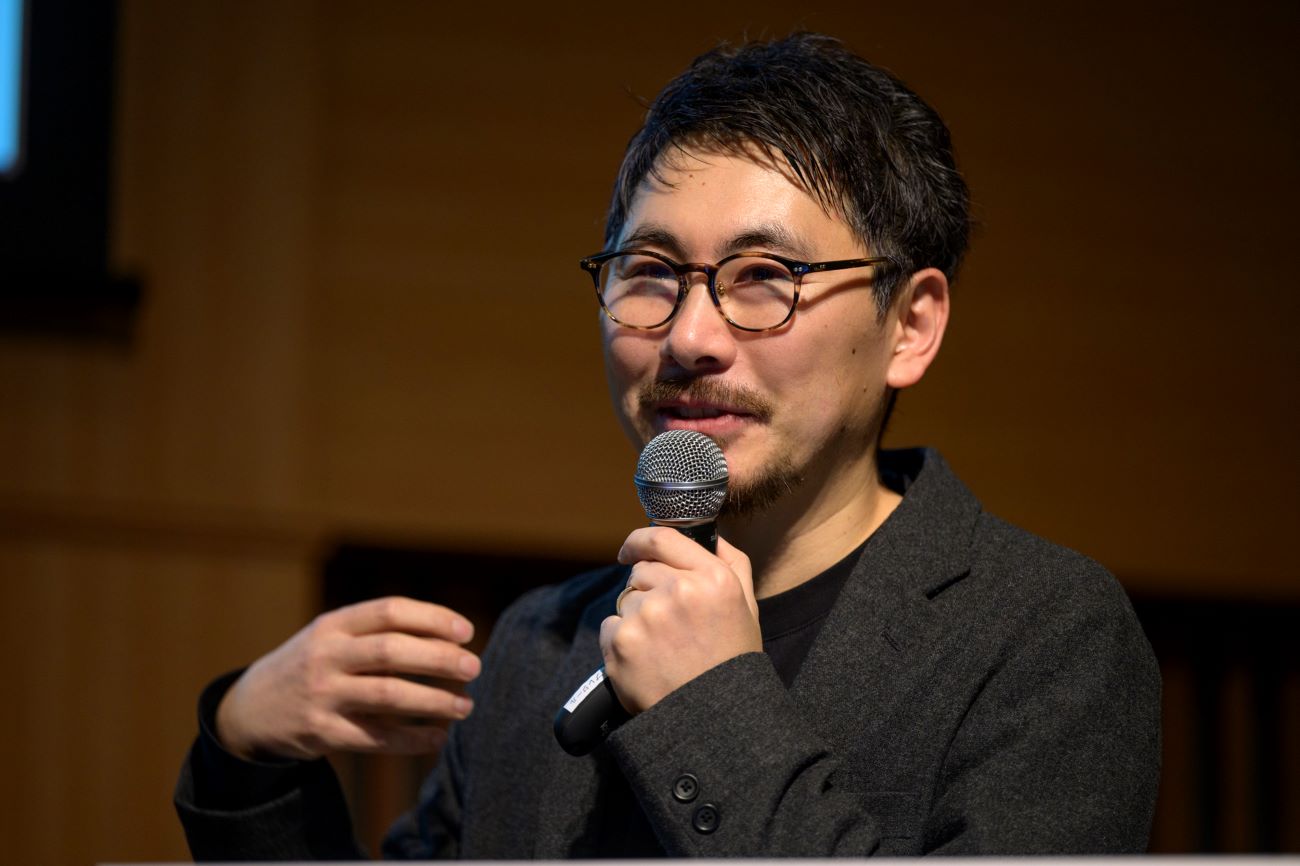 画像を説明するテキストなくても可