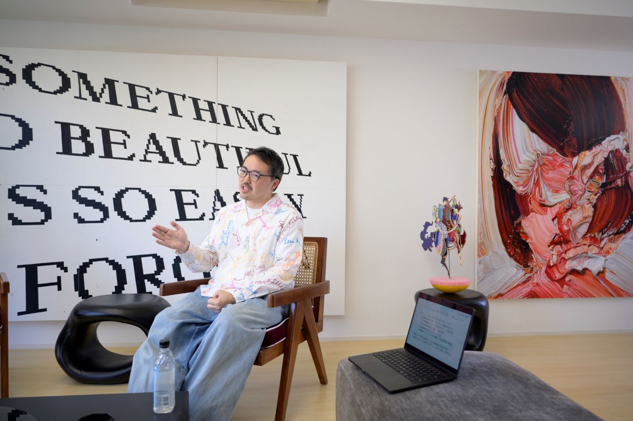 画像を説明するテキストなくても可