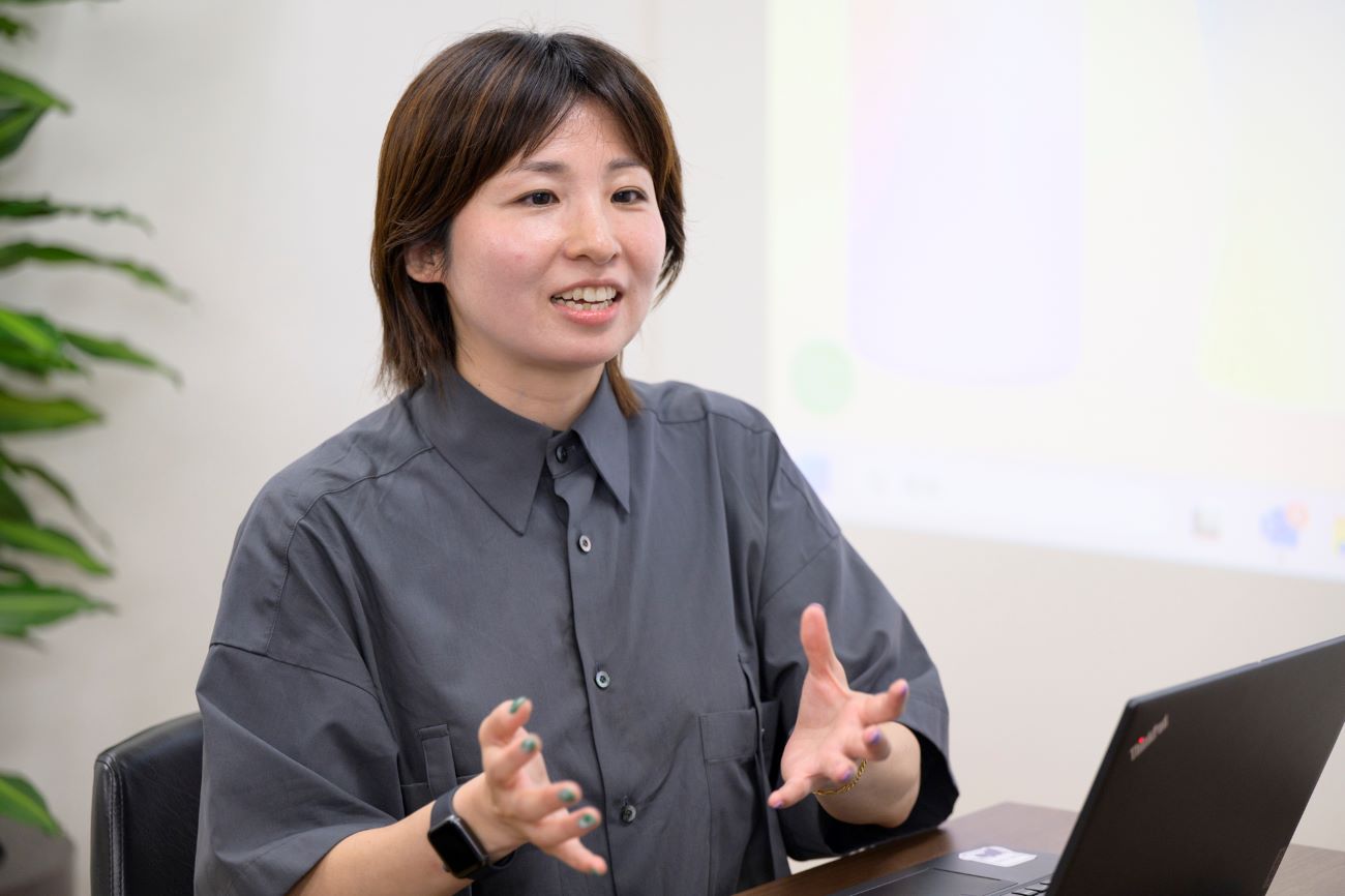 画像を説明するテキストなくても可