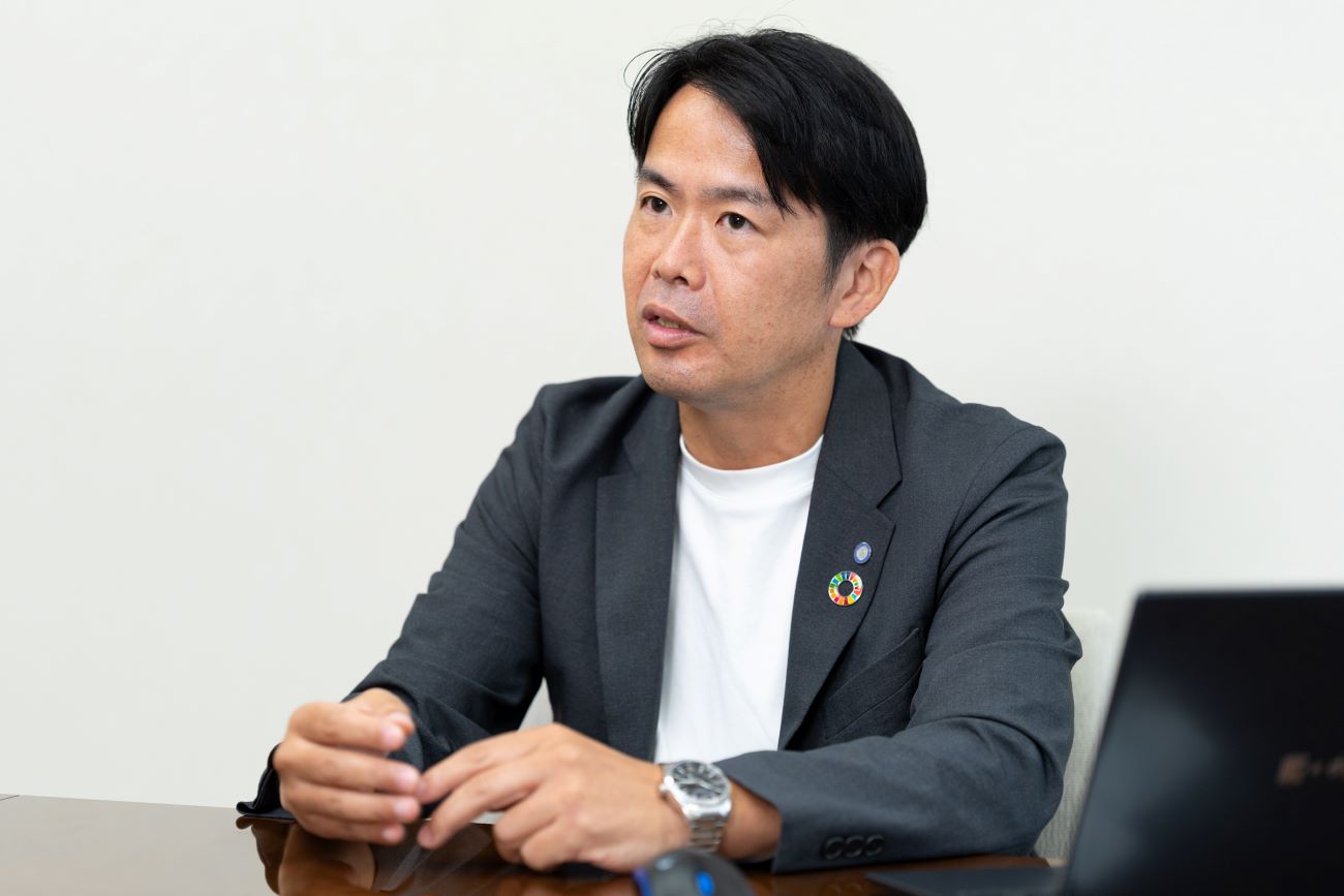 画像を説明するテキストなくても可