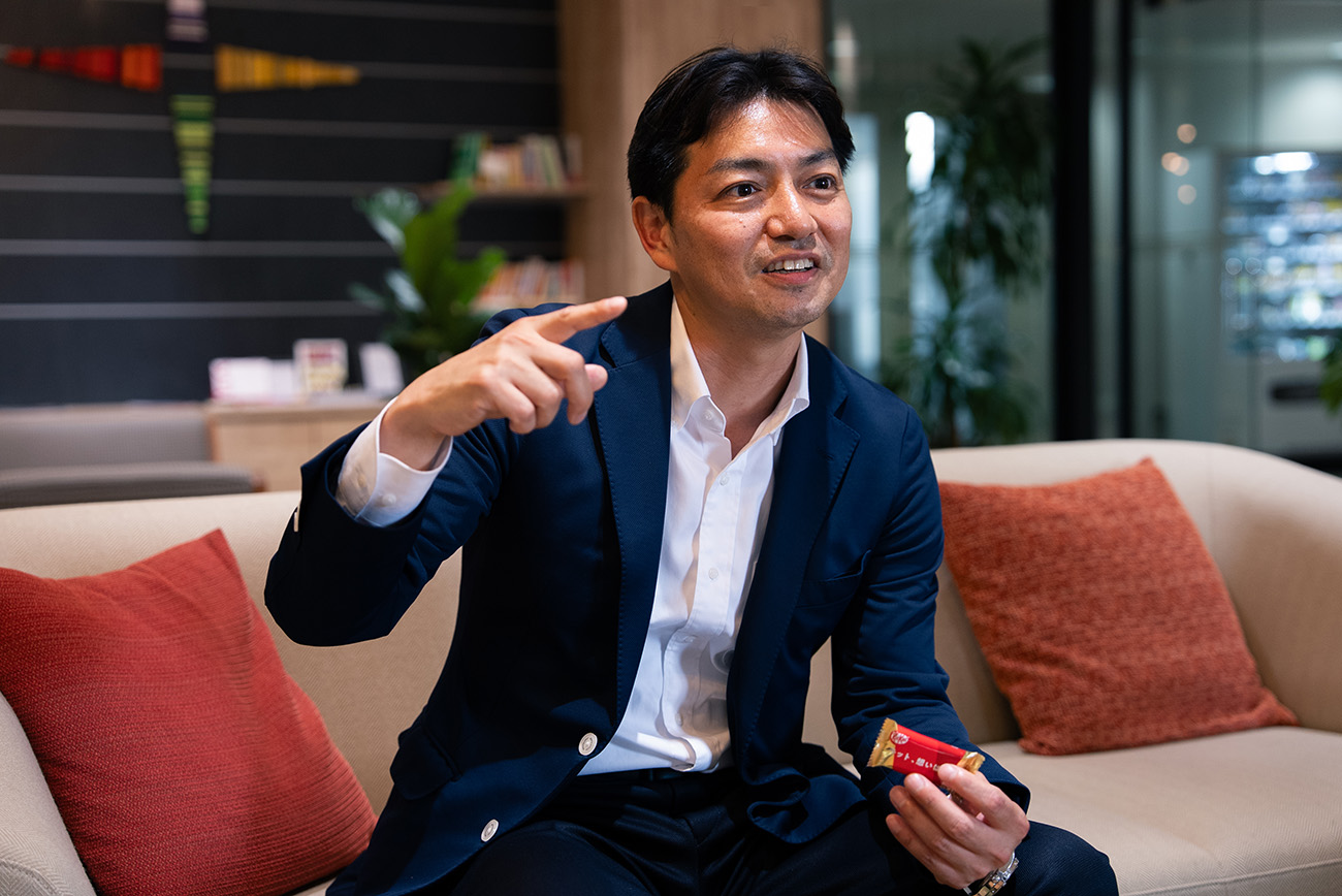 ネスレ日本株式会社 コンフェクショナリー事業本部 インツーホーム マーケティング部長 村岡 慎太郎氏