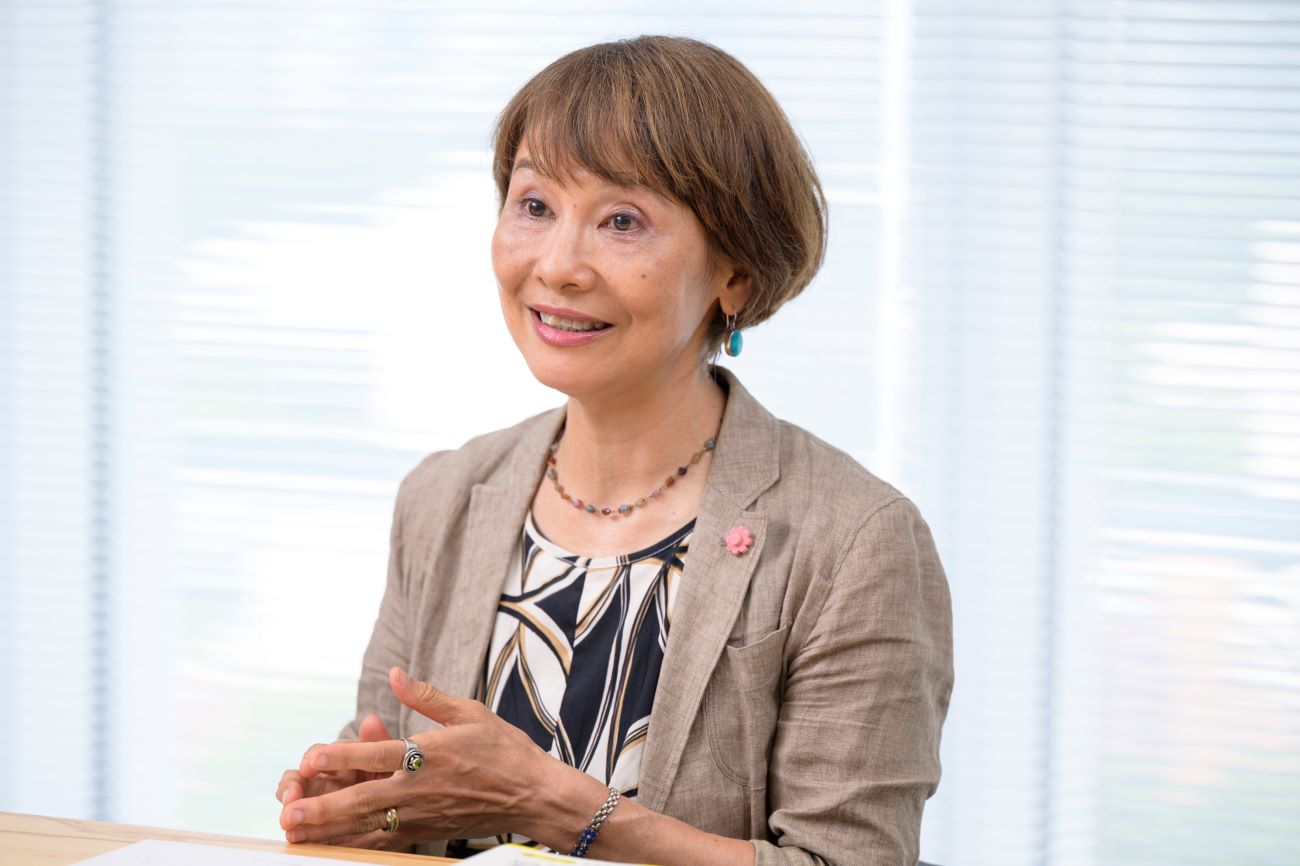 画像を説明するテキストなくても可