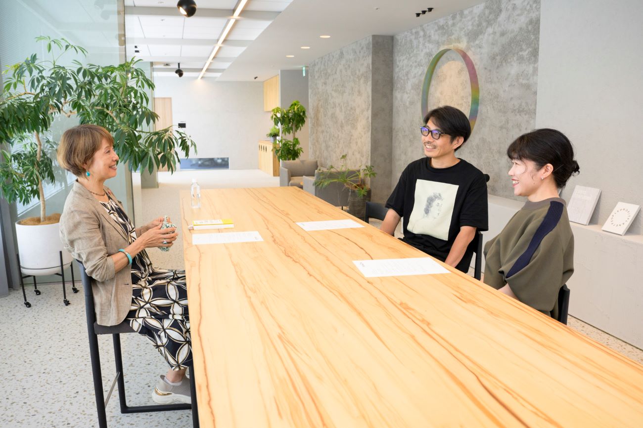 画像を説明するテキストなくても可