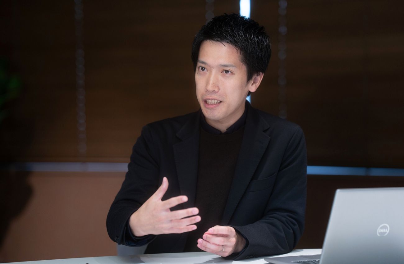 株式会社電通 データ・テクノロジーセンター プラットフォーマーデータ2部 シニア・アナリスト 赤澤新之介氏電通のデータ・テクノロジーセンターでアナリストとしてプラットフォーマーデータを活用した分析に従事し、「SynWA project」の立ち上げメンバーとして参画。LINE公式アカウントの友だちデータや広告の分析などを手掛ける。