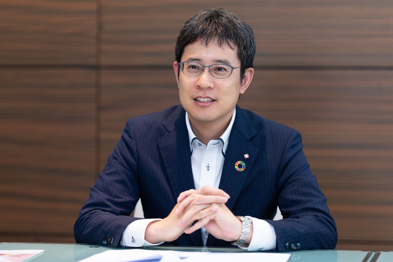 画像を説明するテキストなくても可