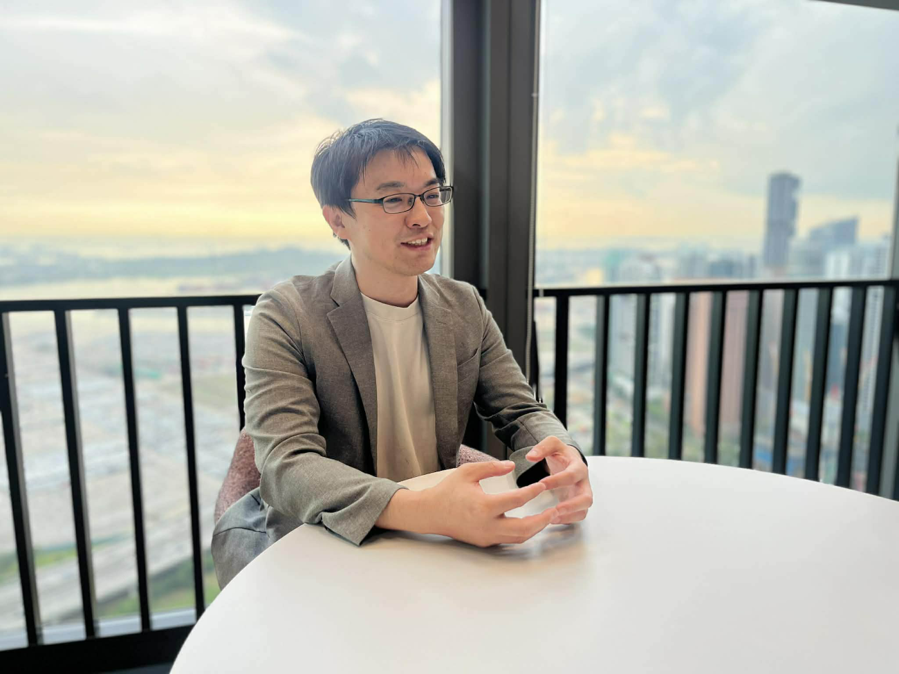 画像を説明するテキストなくても可