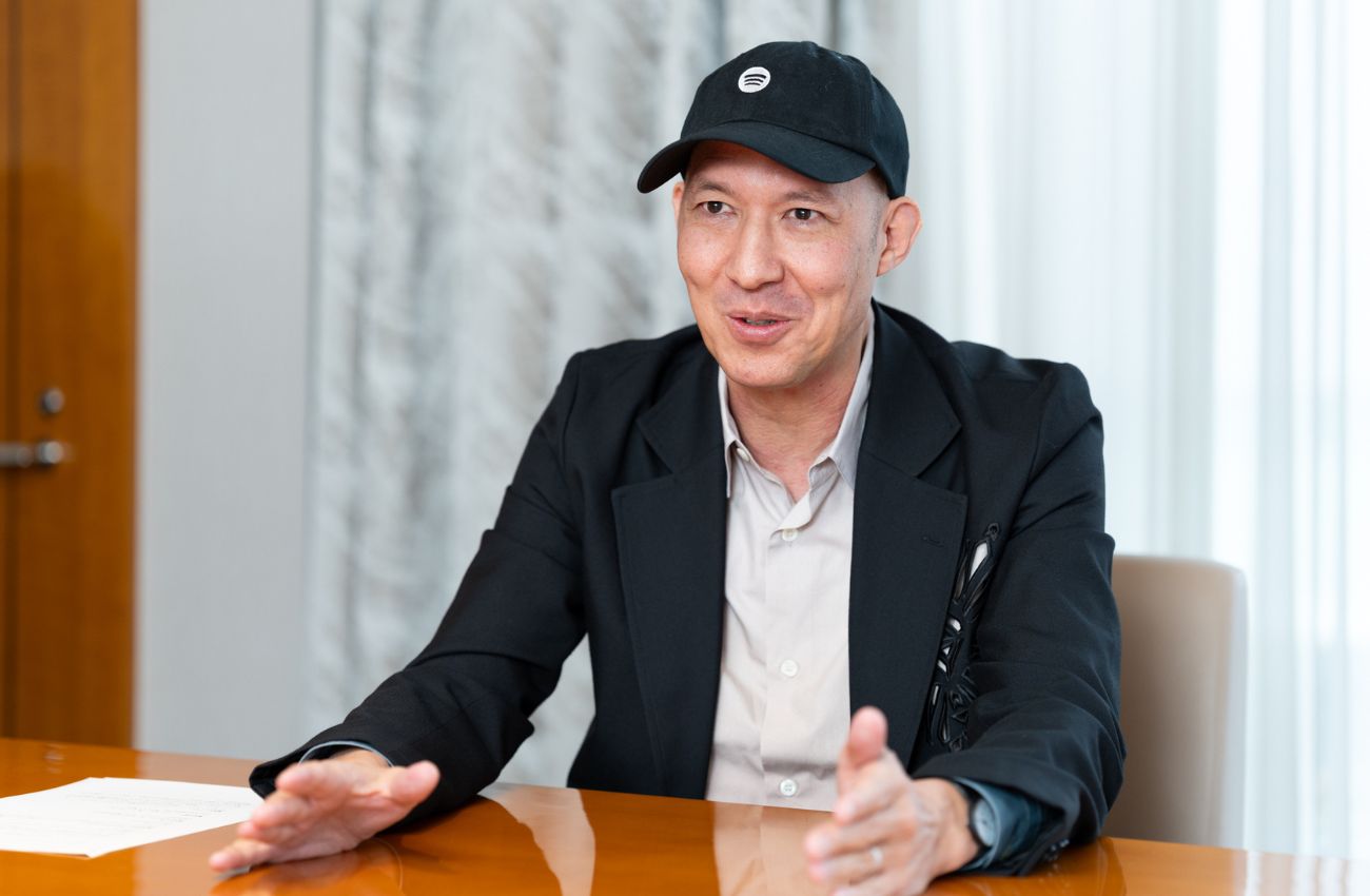 スポティファイジャパン株式会社 代表取締役／Managing Director, Spotify Japanトニー・エリソン（Tony Elison）氏2021年2月、スポティファイジャパンの代表取締役に就任し、日本における戦略策定や事業運営を統括する。これまでMTV、任天堂（米国）、Google／YouTube、ウォルト・ディズニー・ジャパンなど、コンテンツ／テクノロジー業界のグローバルブランドにおいて、日本、米国、アジア太平洋地域で30年以上にわたりビジネスを推進。