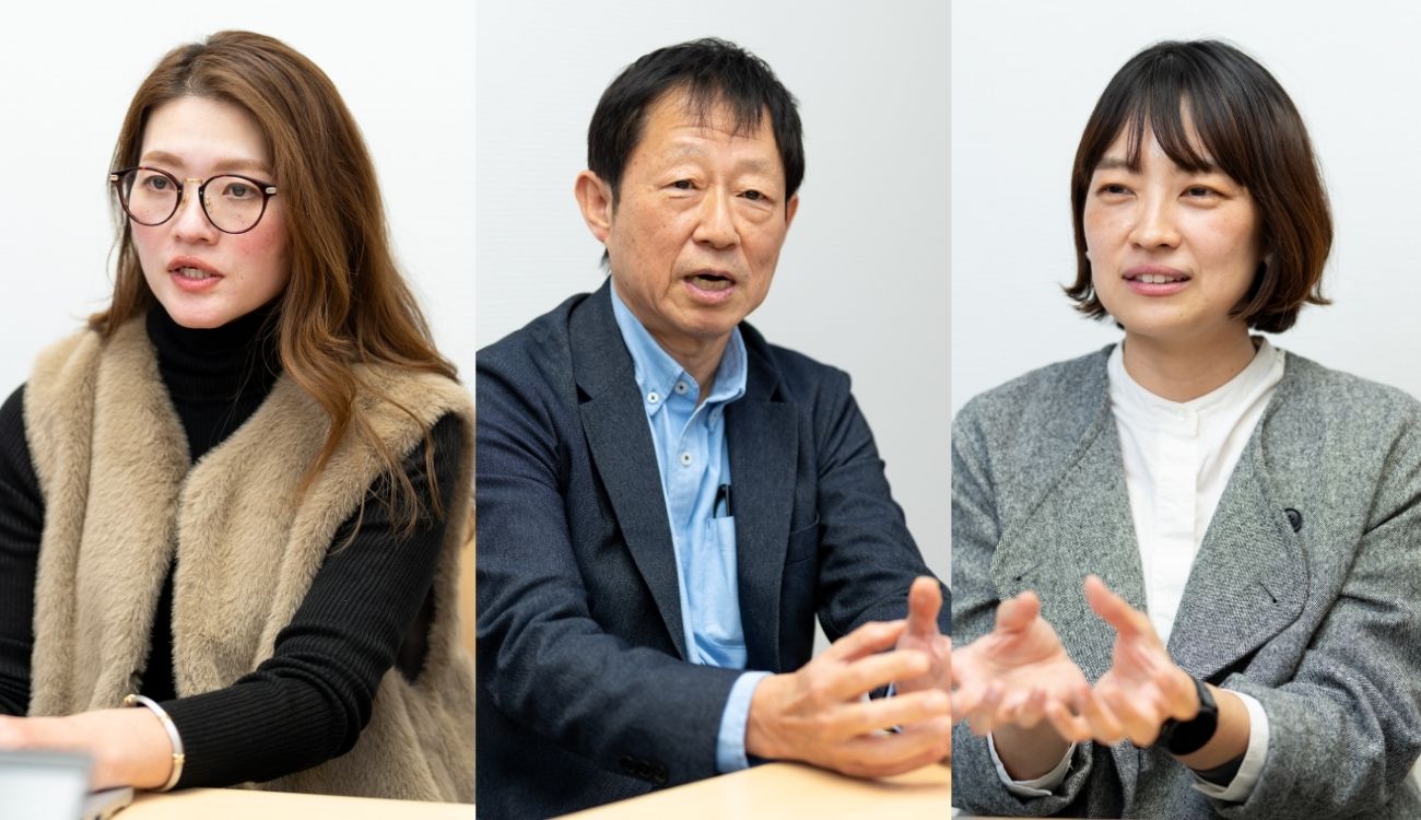 写真左より、ハウス食品株式会社 食品事業本部 事業戦略企画部 ブランドプロモーション企画課 チームマネージャー　中村 りか氏、同課 伊藤 禎尚氏、同課 チームマネージャー　丸子 絵里奈氏