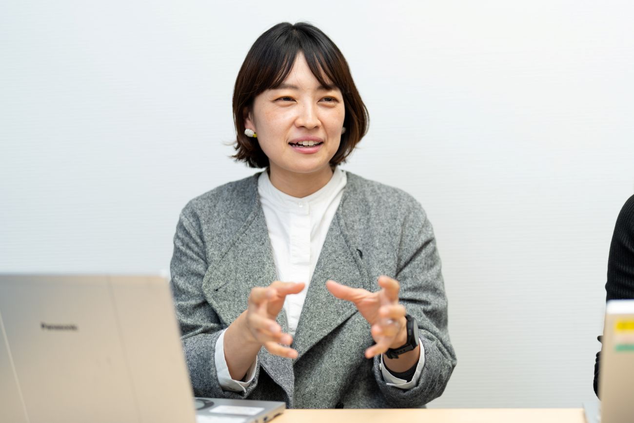 画像を説明するテキストなくても可