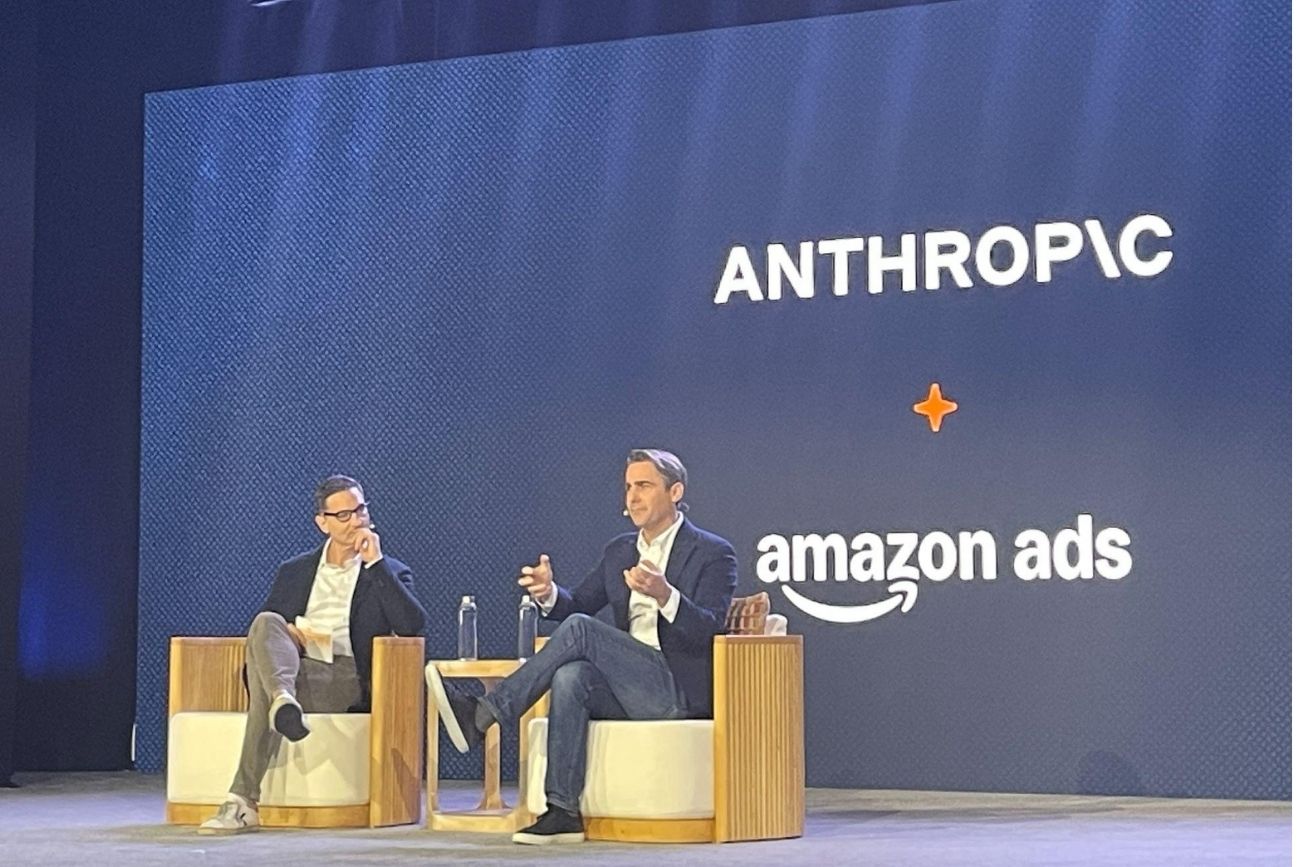 画像を説明するテキストなくても可