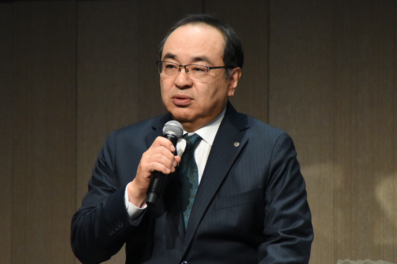 画像を説明するテキストなくても可