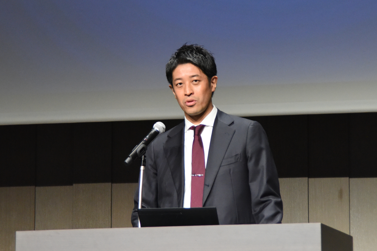 画像を説明するテキストなくても可