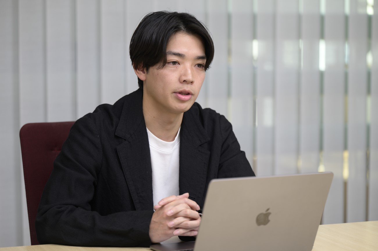 画像を説明するテキストなくても可