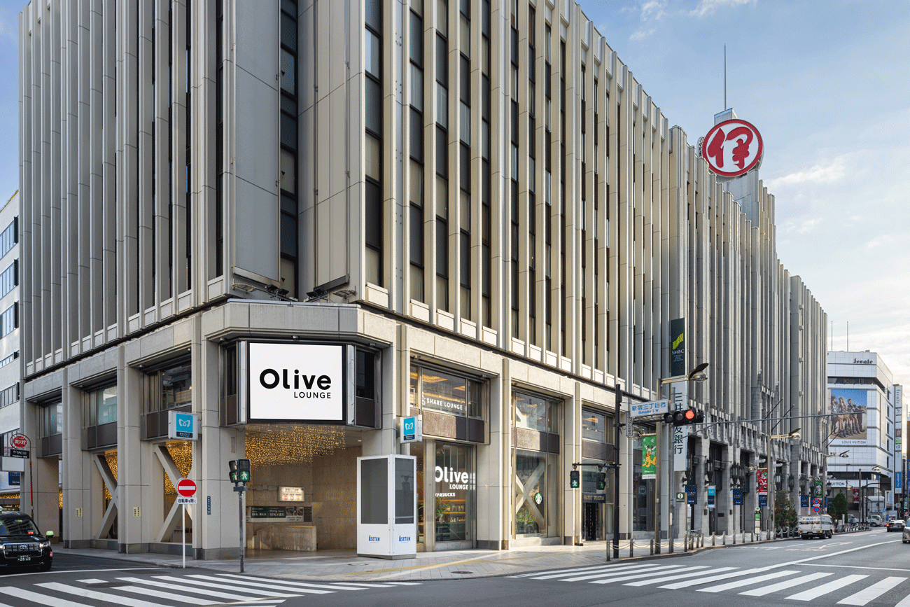 外観：Olive LOUNGE 新宿通