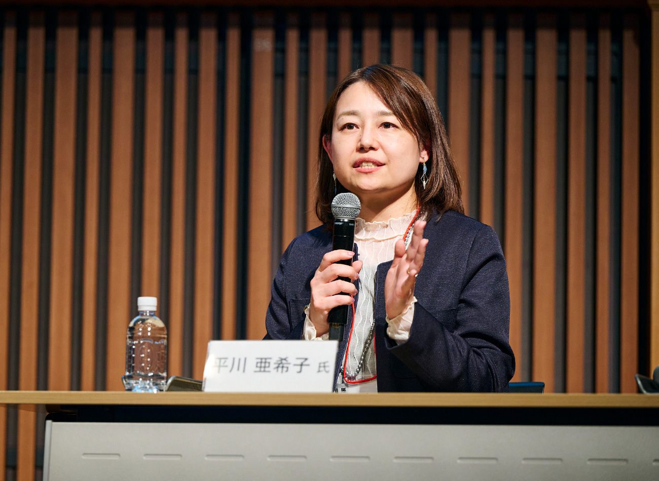 画像を説明するテキストなくても可