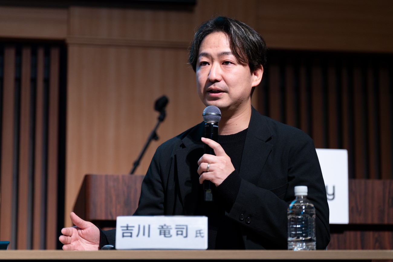 画像を説明するテキストなくても可