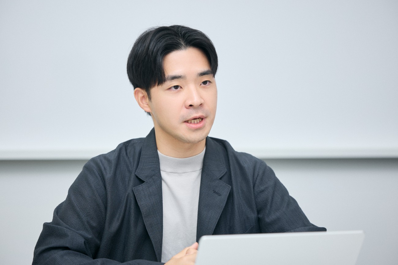 画像を説明するテキストなくても可