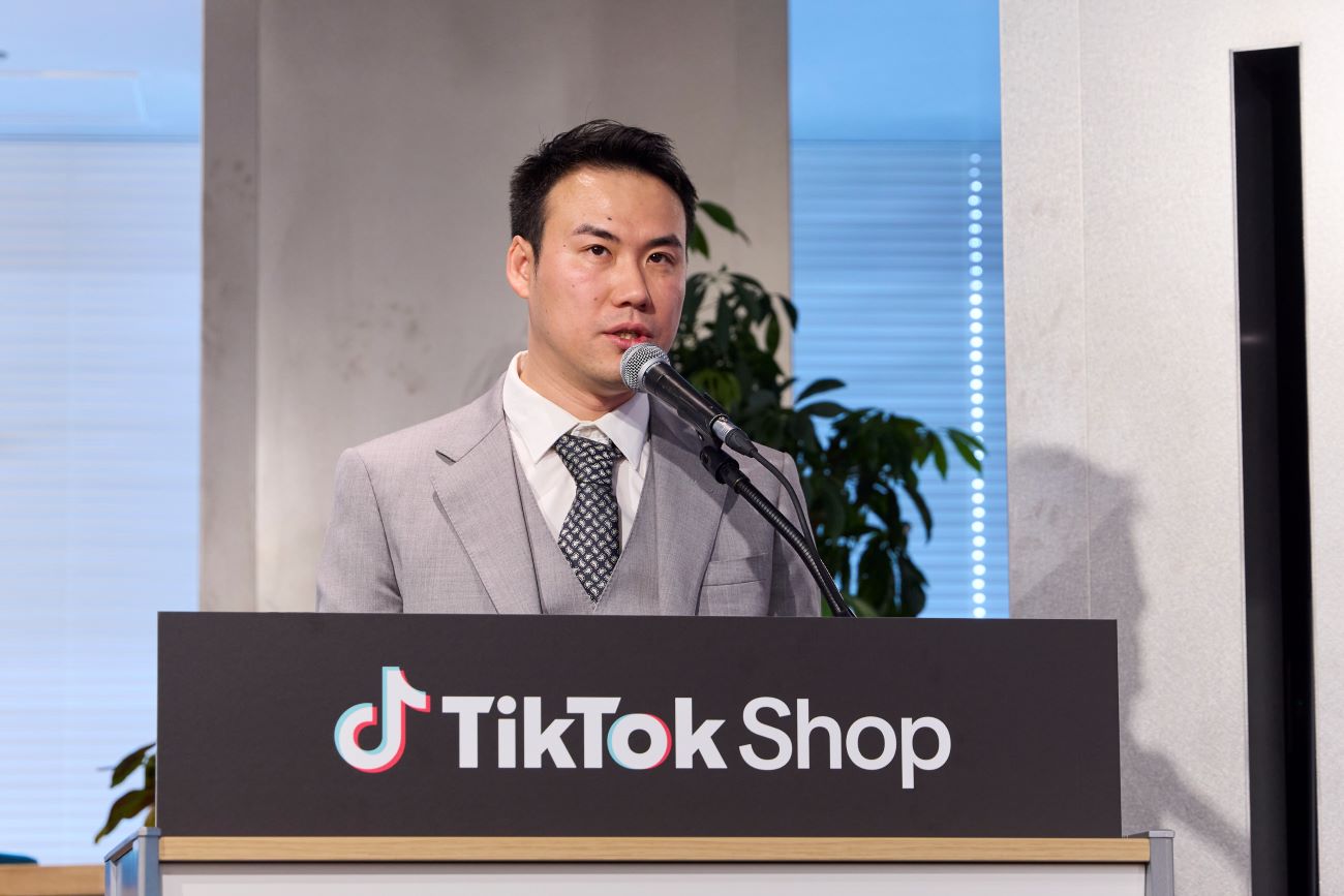 画像を説明するテキストなくても可