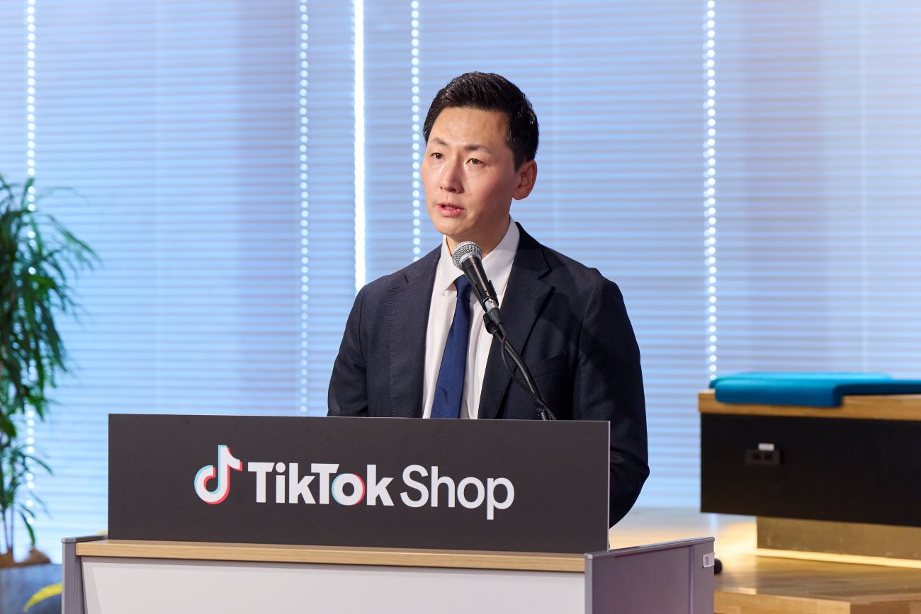 画像を説明するテキストなくても可