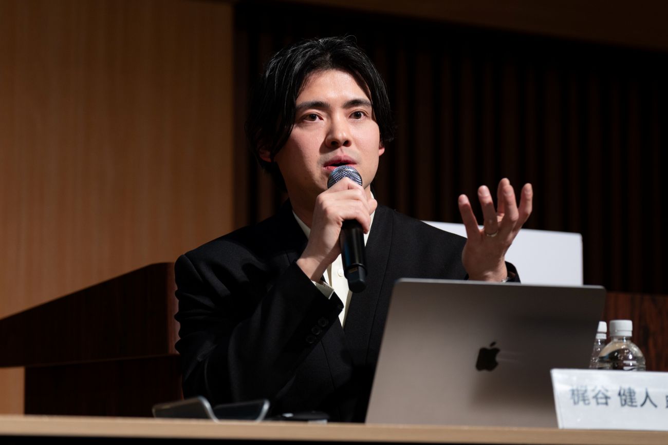 画像を説明するテキストなくても可