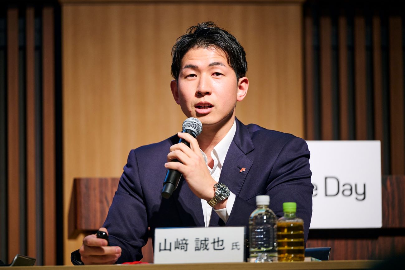 画像を説明するテキストなくても可