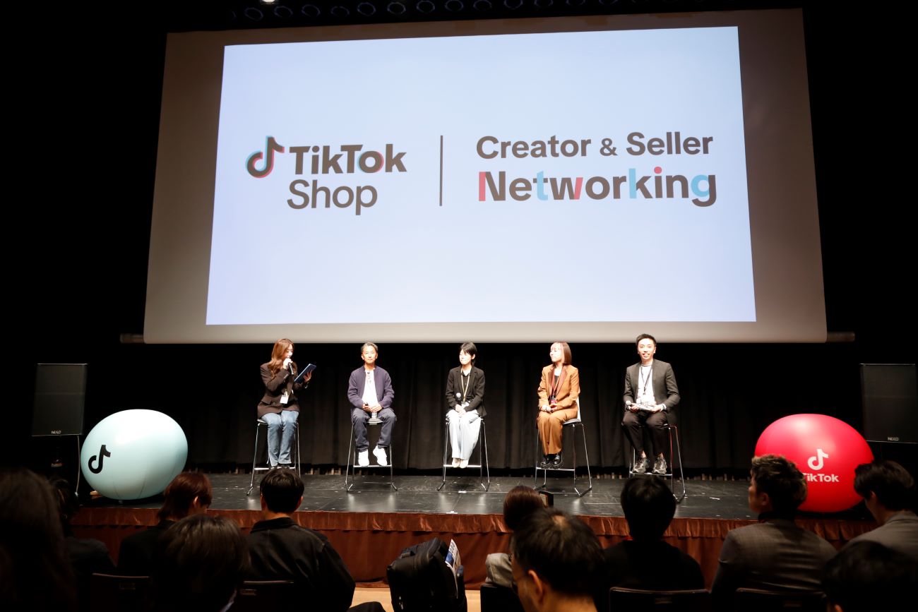 画像を説明するテキストなくても可