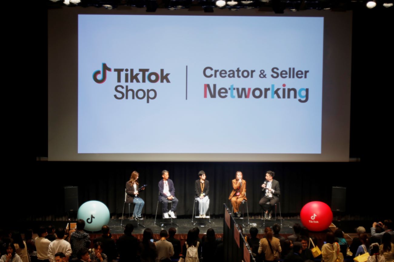 画像を説明するテキストなくても可