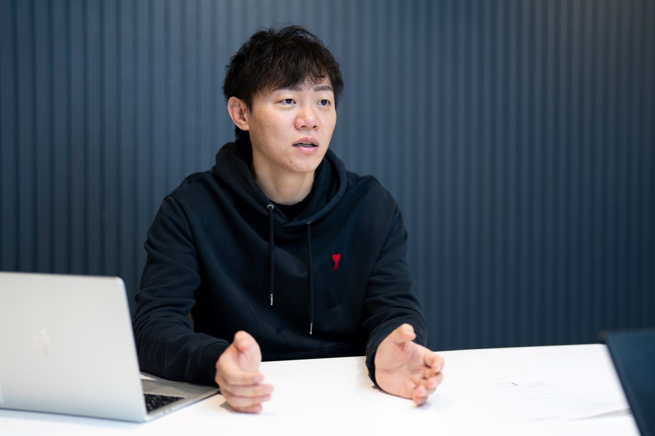 画像を説明するテキストなくても可