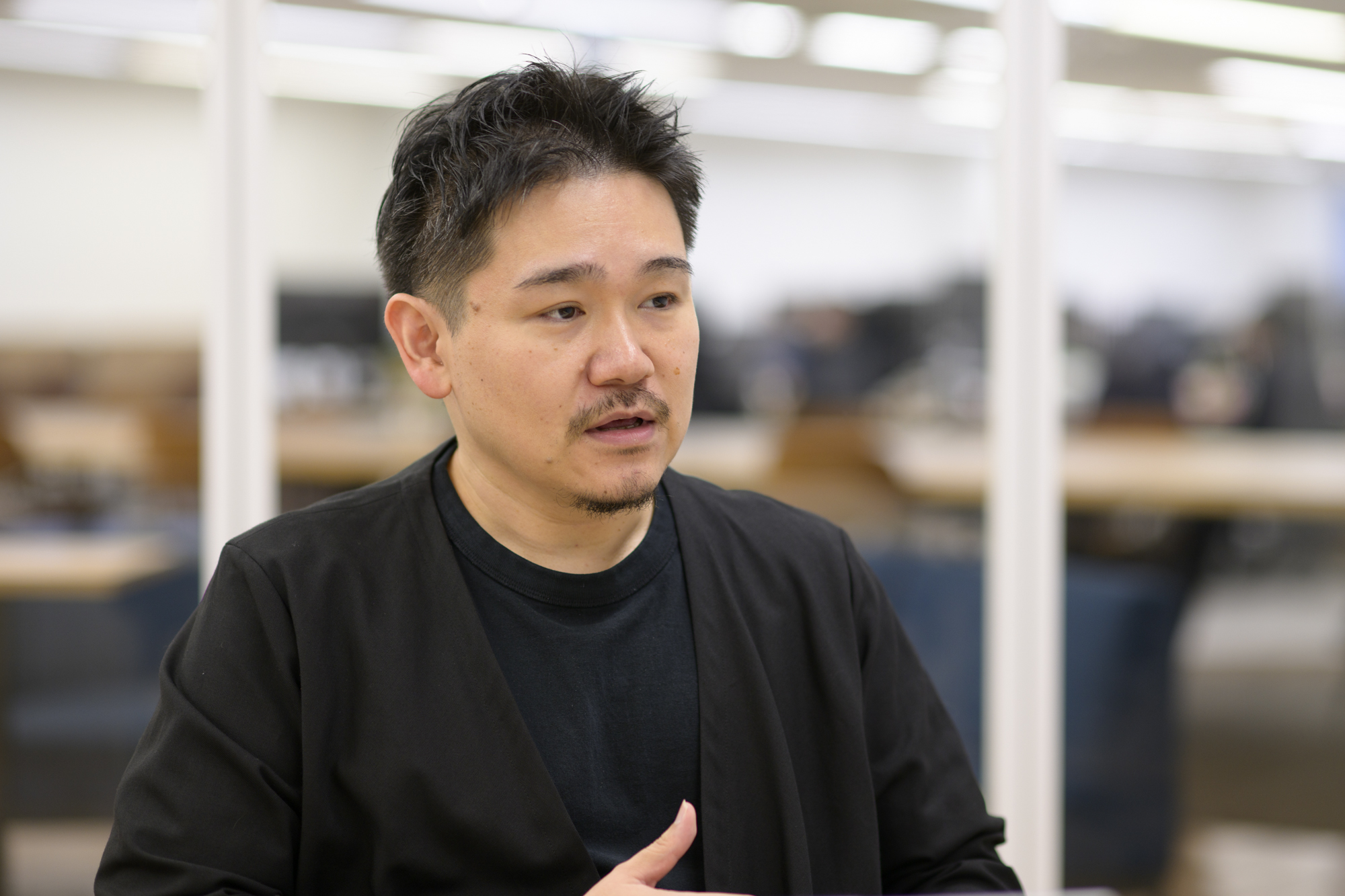 画像を説明するテキストなくても可