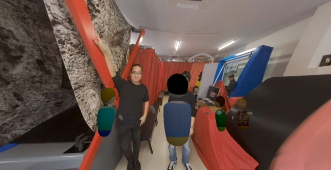 VR空間内で360度動画を再生することで、空間ごと動画の世界に入り込んだかのような感覚に