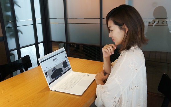 李CEOは、若年層に向け10年以上自社ECサイトを展開している