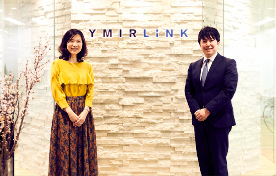 左：ユミルリンク株式会社 舘田みさきさん、右：同社 五十嵐崇之さん