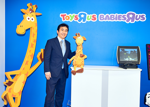 日本トイザらス株式会社　eコマース本部シニア・ディレクター　西原慎祐さん