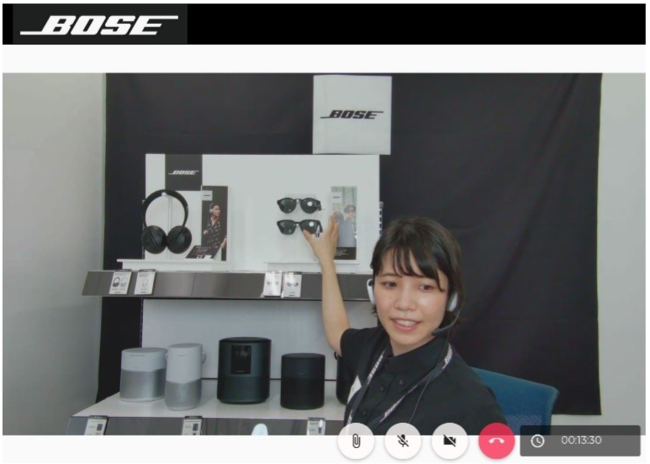 オペレーターは専用のスタジオからリモート接客を行う